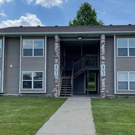 The Bernice - 2 Bedroom Apt In Quilt Town, Usa